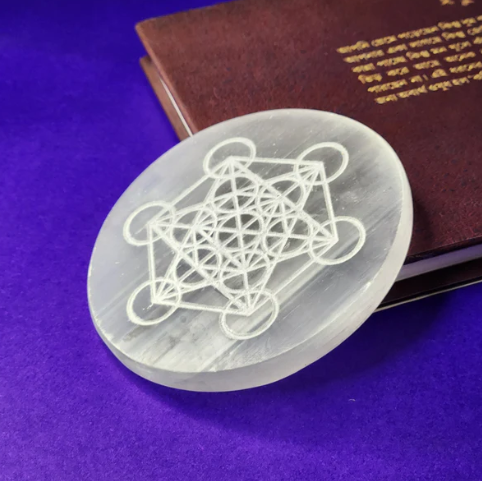 THE SIGNTIFIC SELENITE CHARGING PLATE